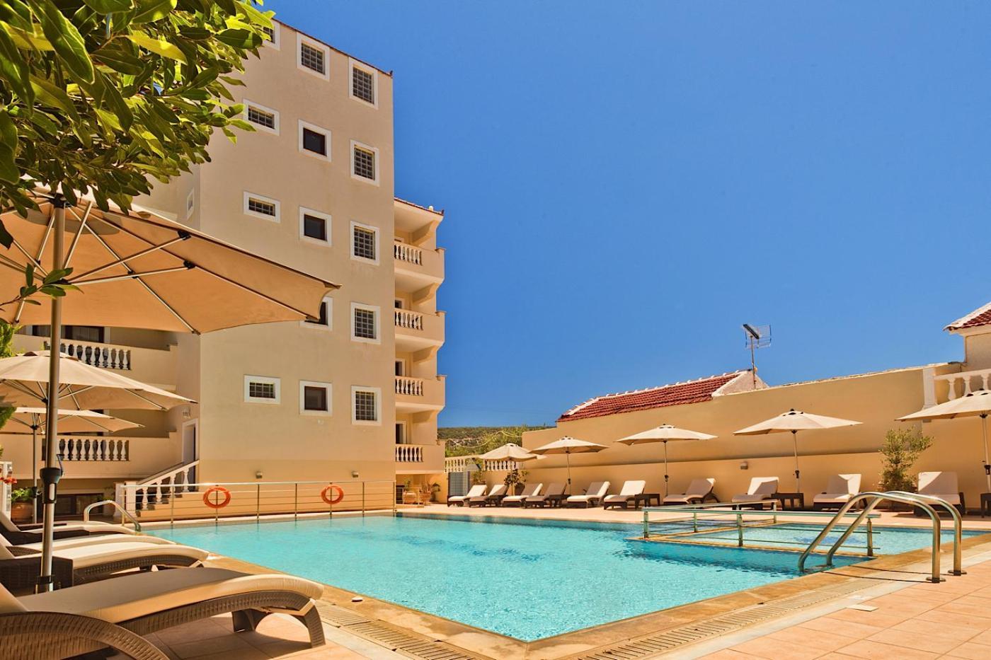 קרפאטוס Socrates Hotel Apartments מראה חיצוני תמונה
