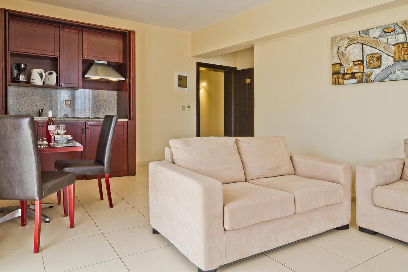 קרפאטוס Socrates Hotel Apartments מראה חיצוני תמונה